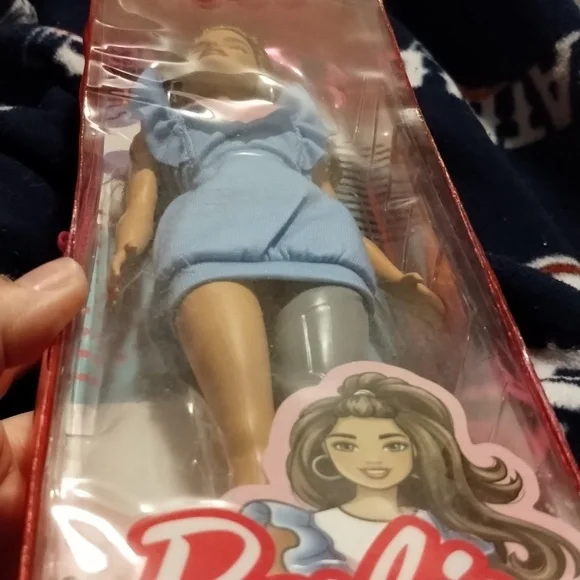 Barbie - Picture 4 of 7